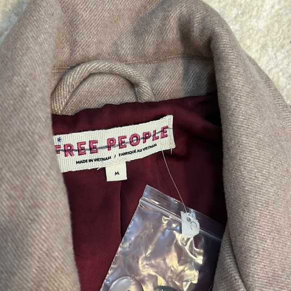 Free People blazer in khaki - Picture 10 of 16